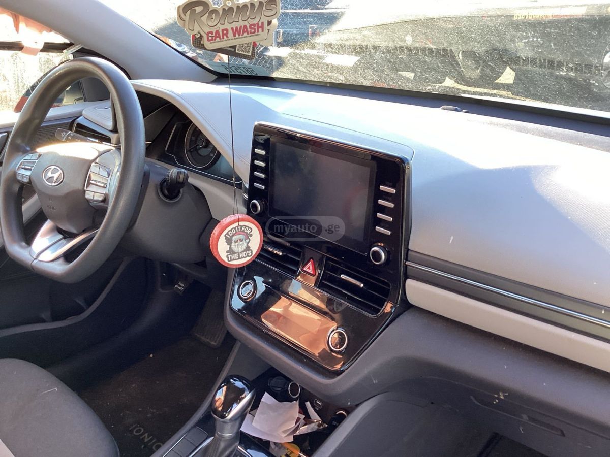 Hyundai Ioniq - фото 6