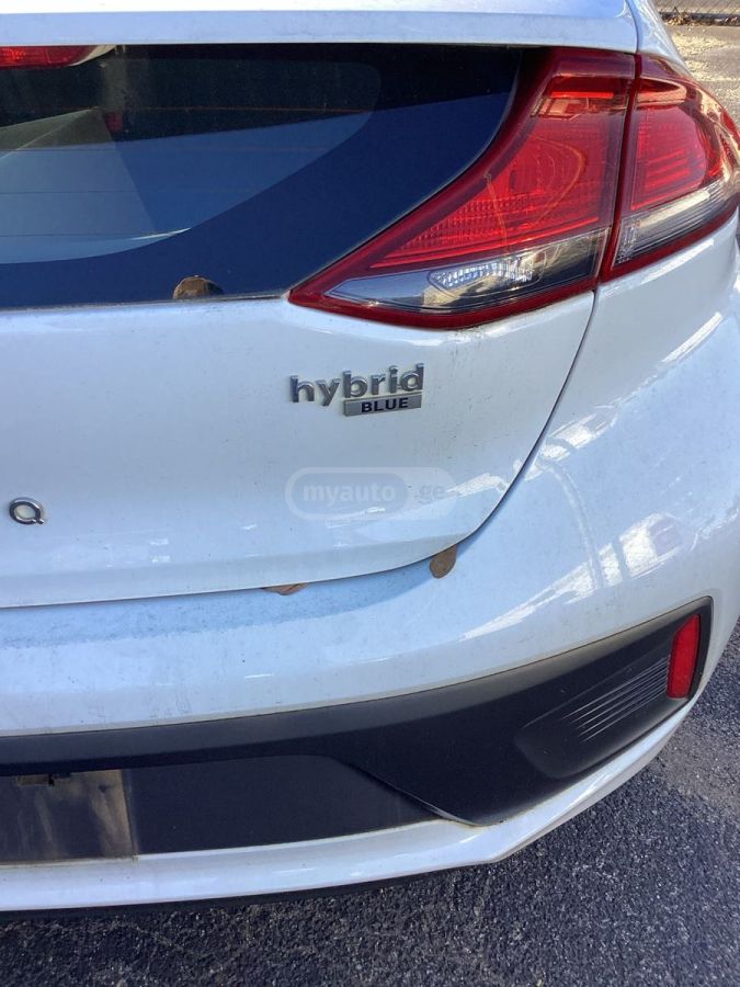 Hyundai Ioniq - фото 8