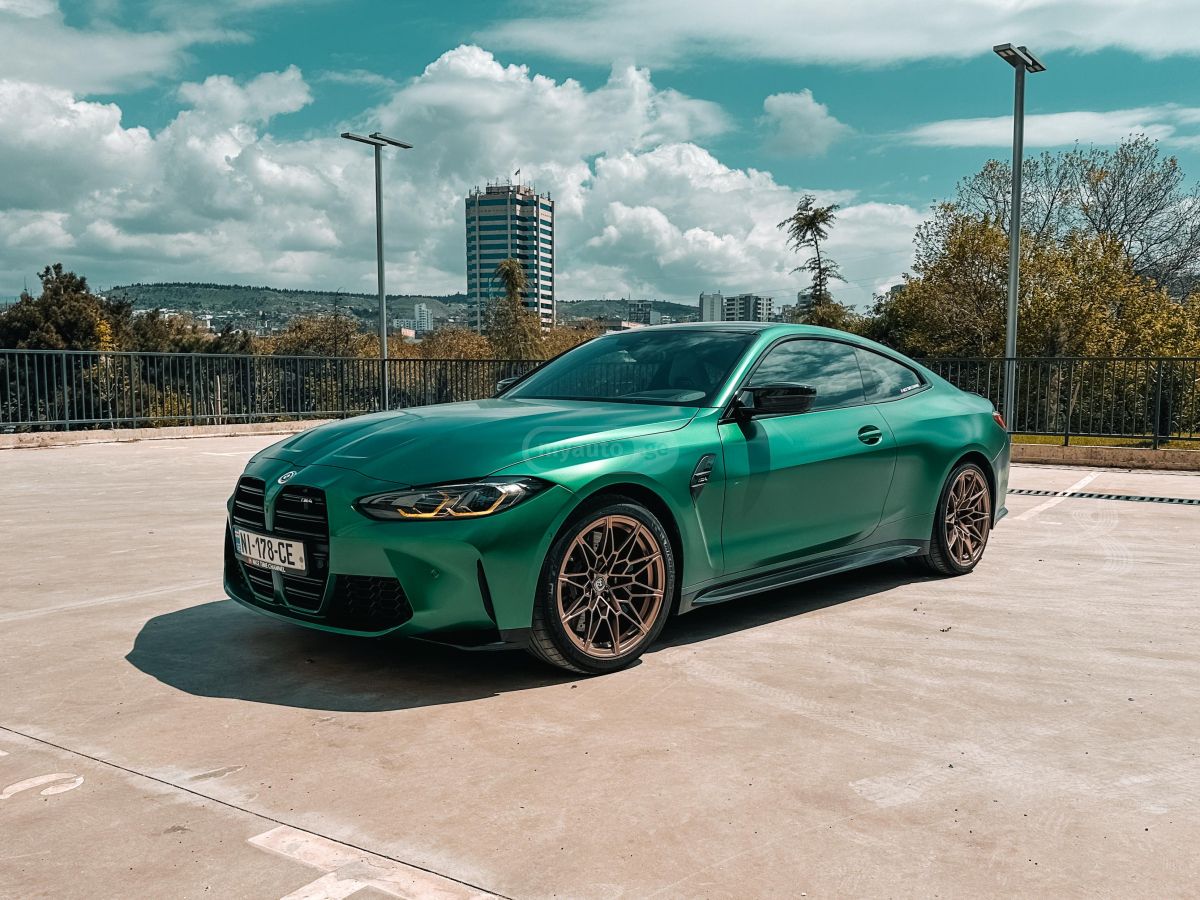 BMW M4 - фото 8