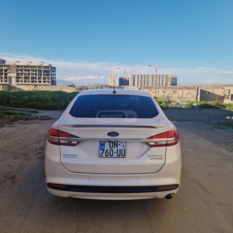 Ford Fusion - фото 7