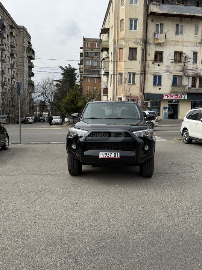 Toyota 4 Runner - фото 1