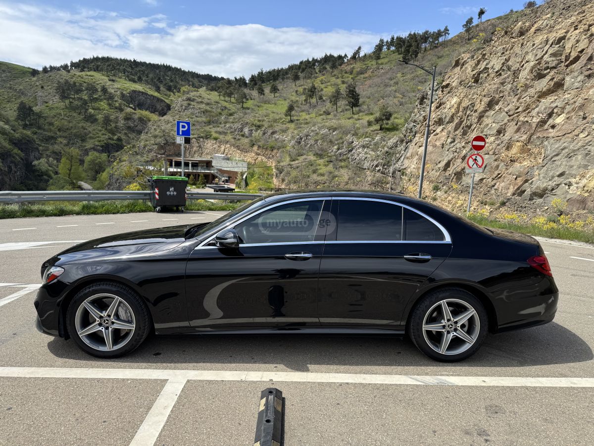 Mercedes-Benz E 300 - фото 3