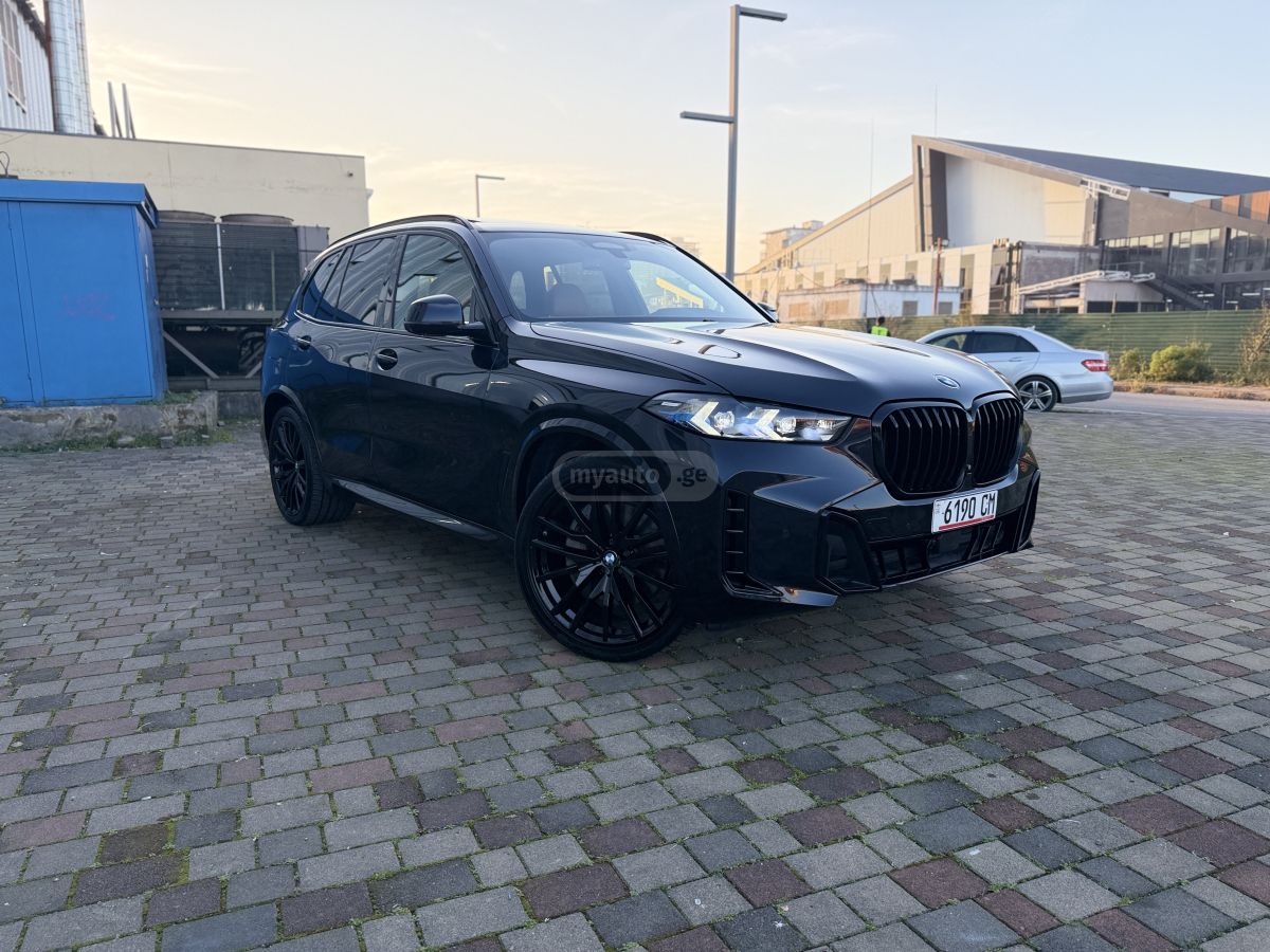 BMW X5 - фото 1