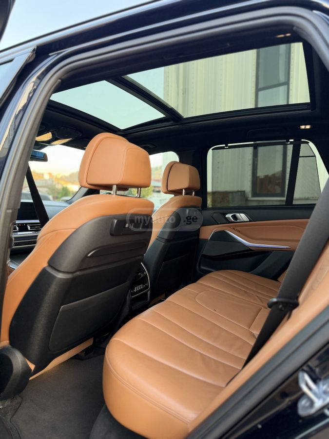 BMW X5 - фото 11