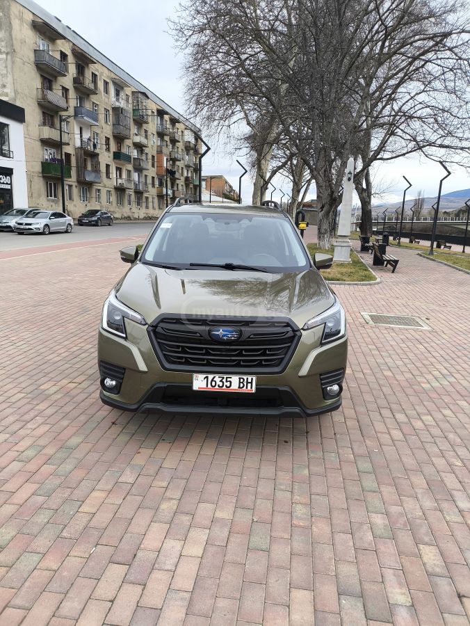 Subaru Limited 4dr All-Wheel Drive CV — миниатюра 3