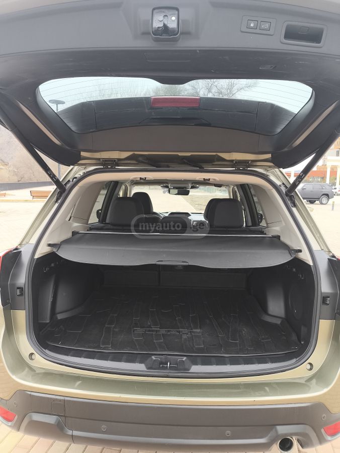 Subaru Limited 4dr All-Wheel Drive CV — миниатюра 8