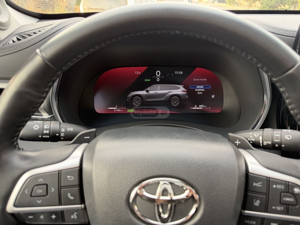 Toyota Platinum 4dr All-Wheel Drive C — миниатюра 10