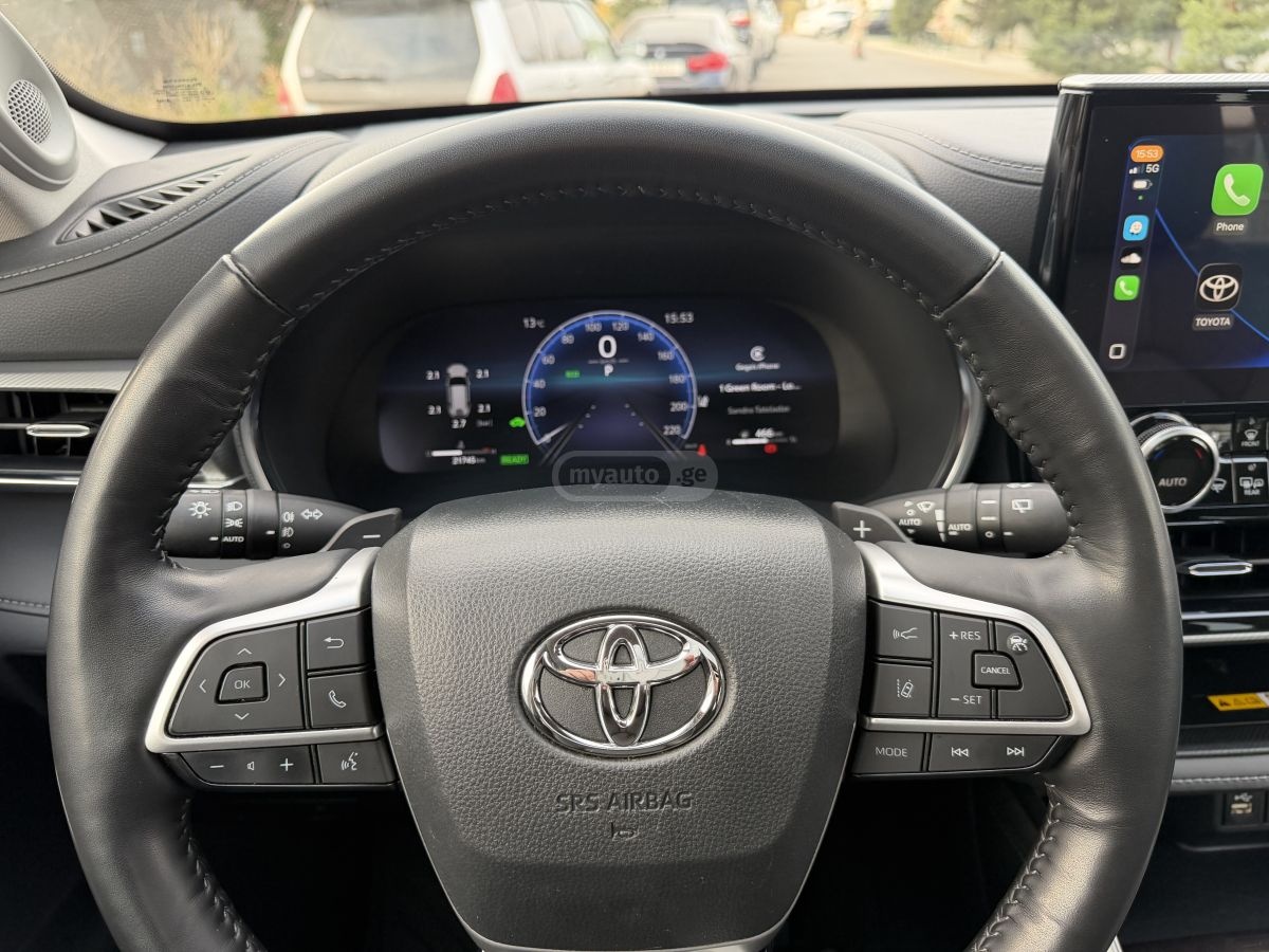 Toyota Platinum 4dr All-Wheel Drive C — миниатюра 2