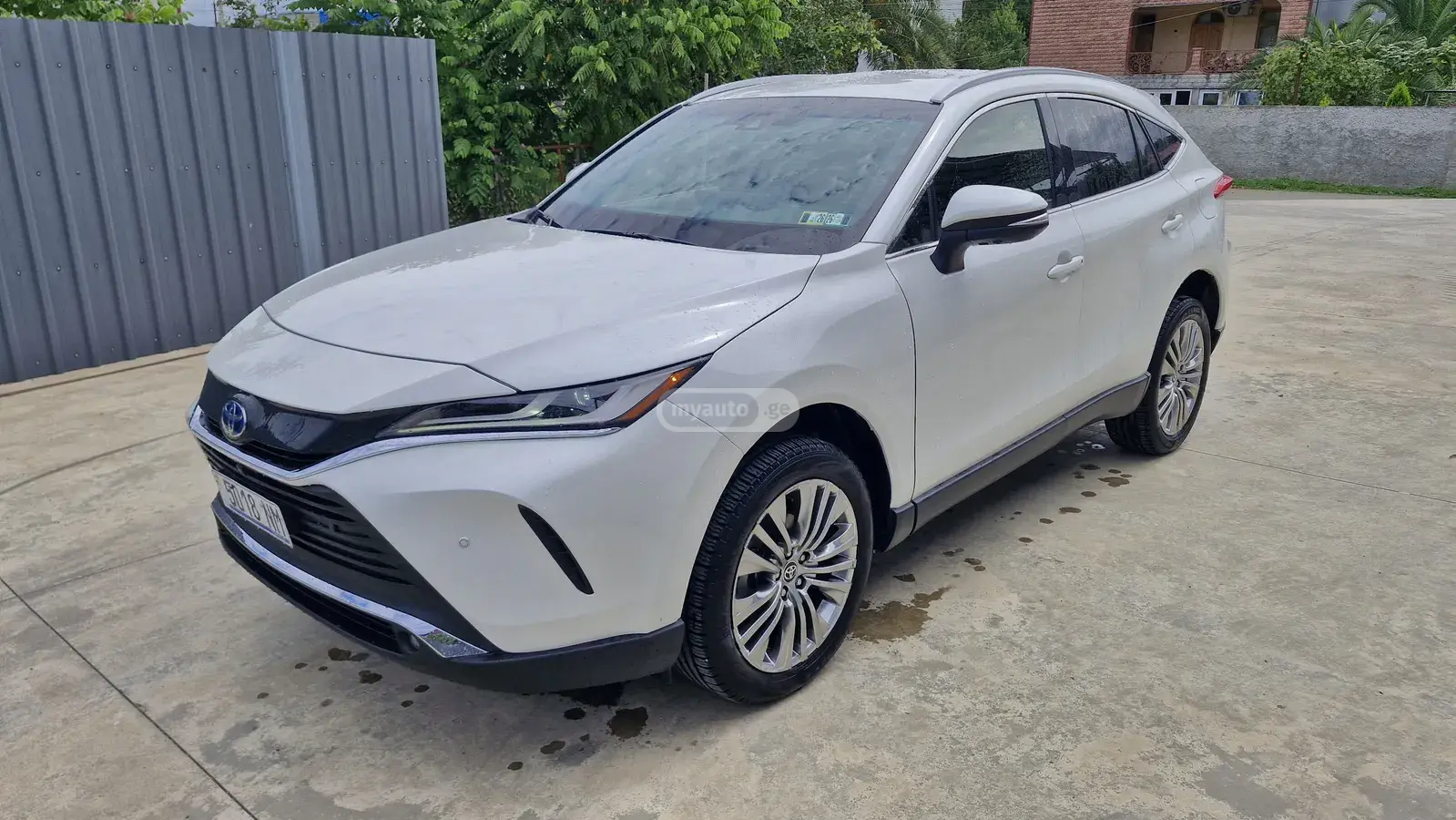 نمای دیگر Toyota 2021