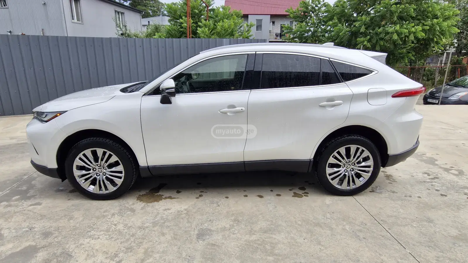 نمای دیگر Toyota 2021