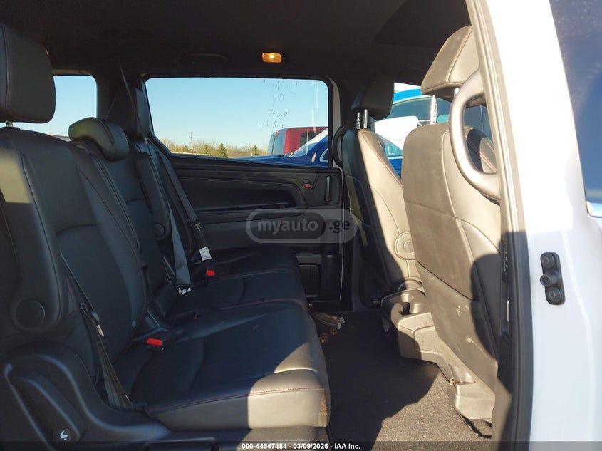 Honda Odyssey 2025 — миниатюра 7