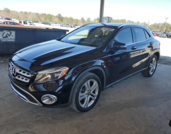 Mercedes-BenzGLA 250
