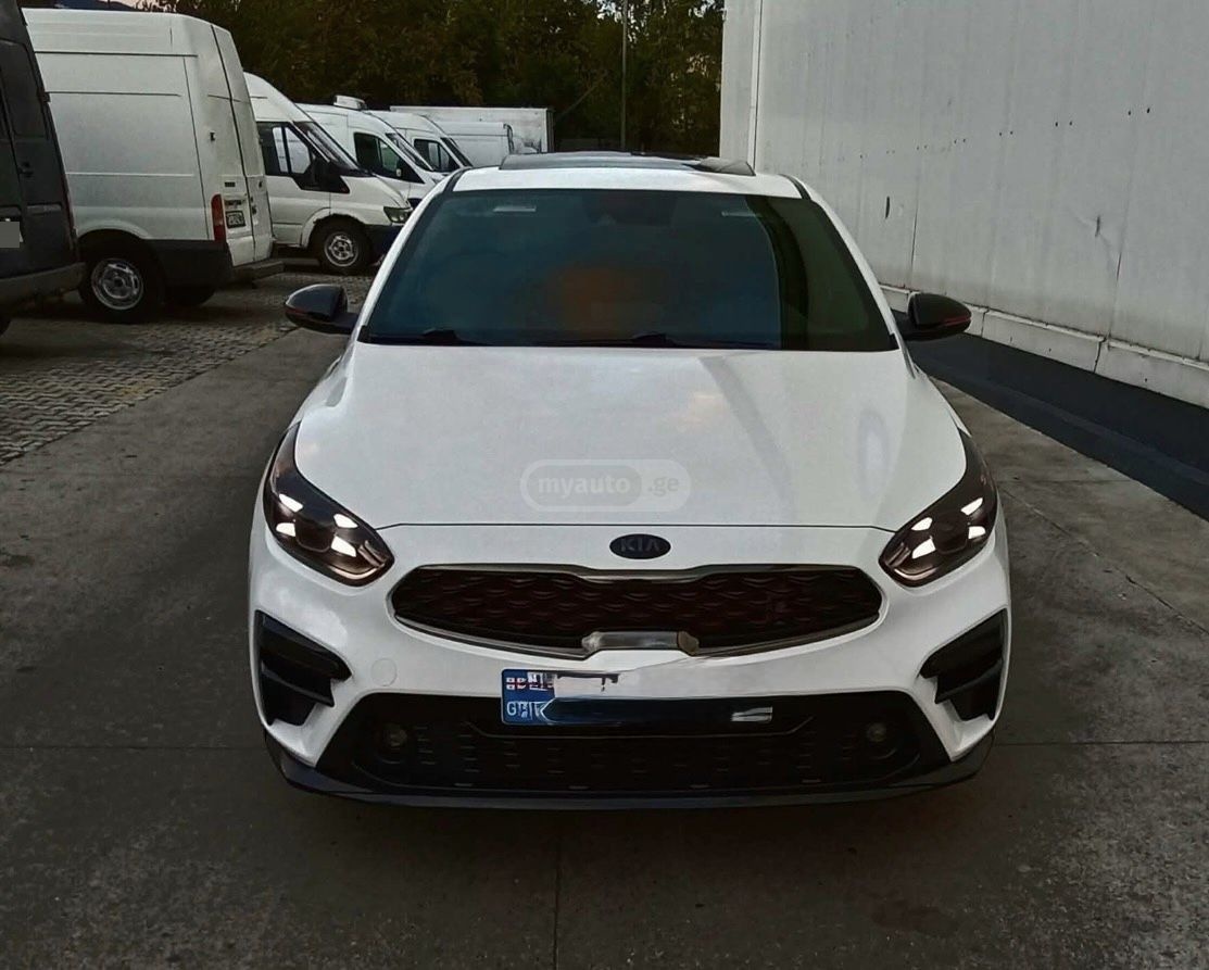 Kia Forte - фото 1