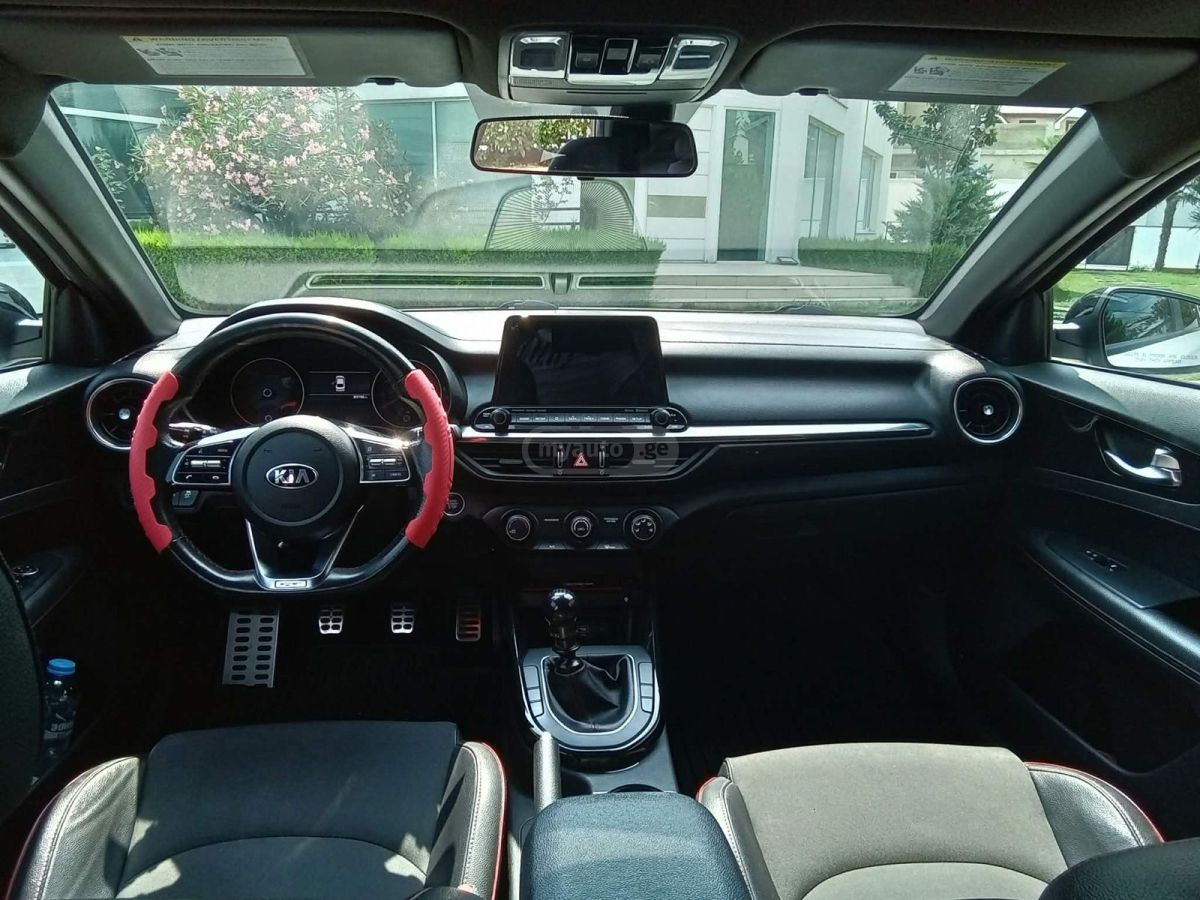 Kia Forte - фото 4