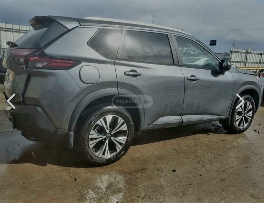 Nissan SV 4dr All-Wheel Drive CVT — миниатюра 11