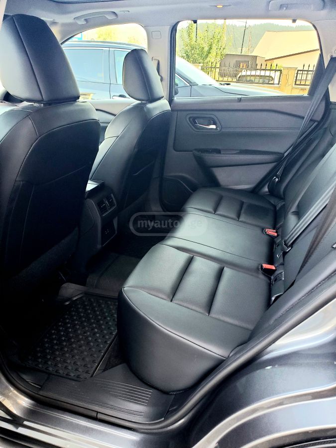 Nissan SV 4dr All-Wheel Drive CVT — миниатюра 7