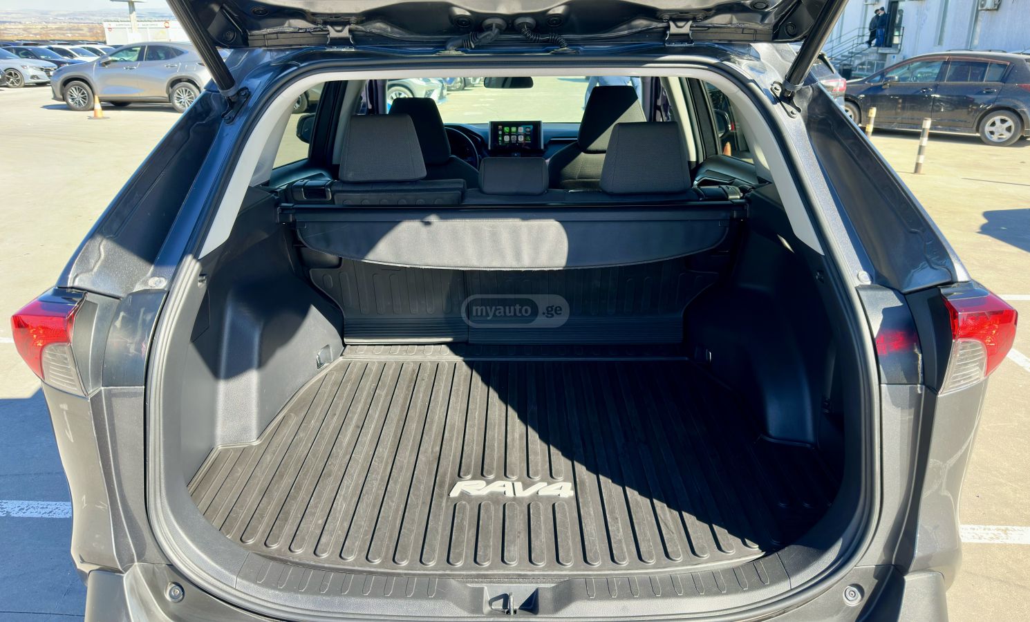 Toyota RAV 4 - фото 11