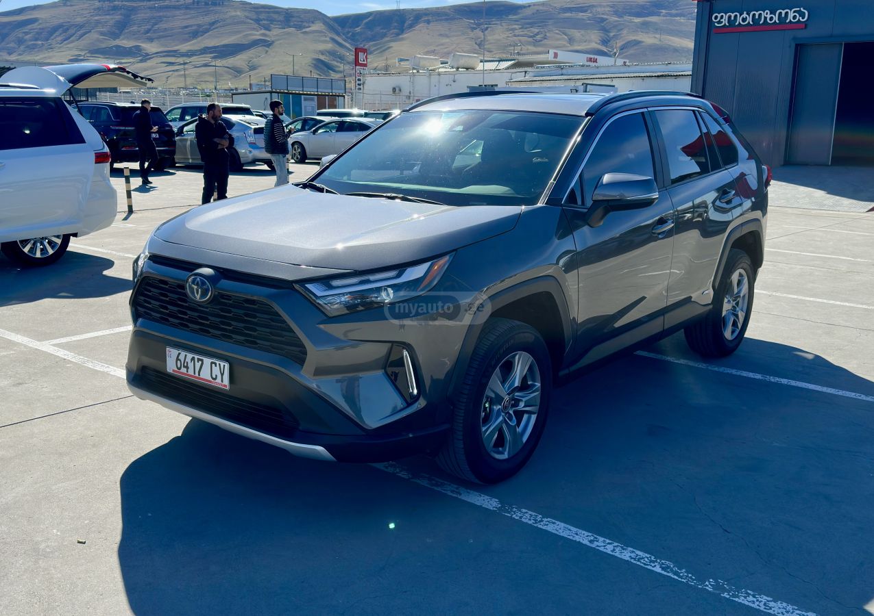 Toyota RAV 4 - фото 2