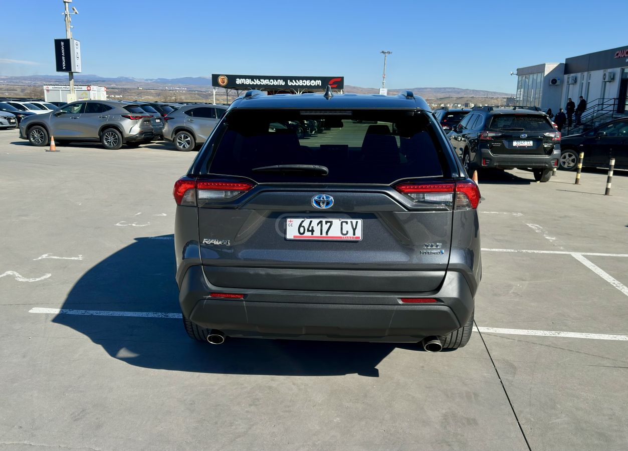 Toyota RAV 4 - фото 5
