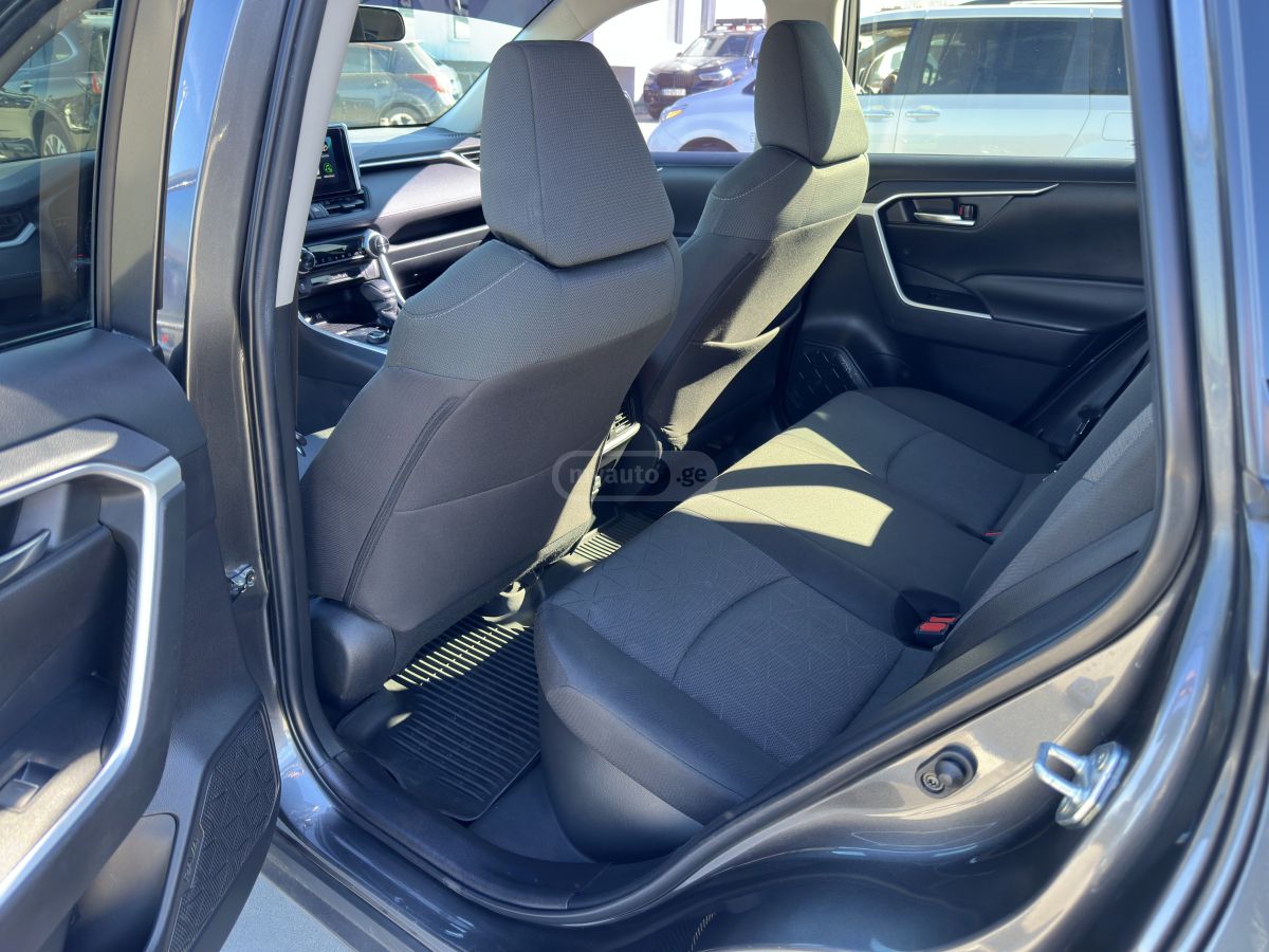 Toyota RAV 4 - фото 9