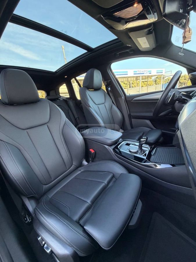 BMW  — миниатюра 10