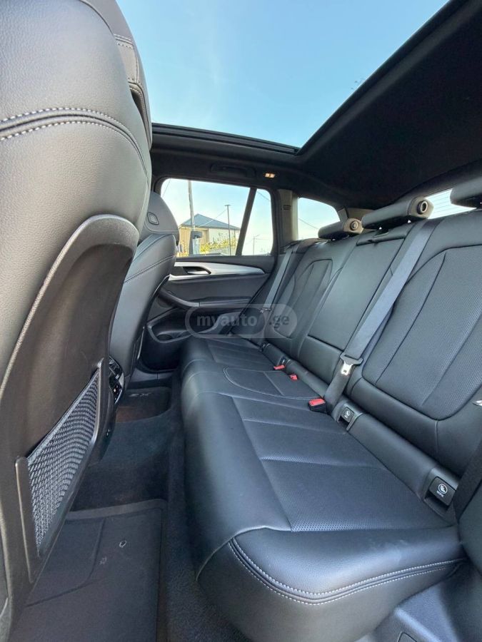 BMW  — миниатюра 12