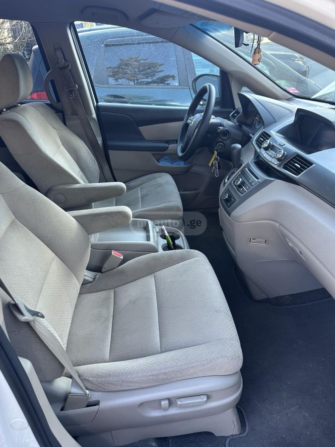 Honda Odyssey - фото 10