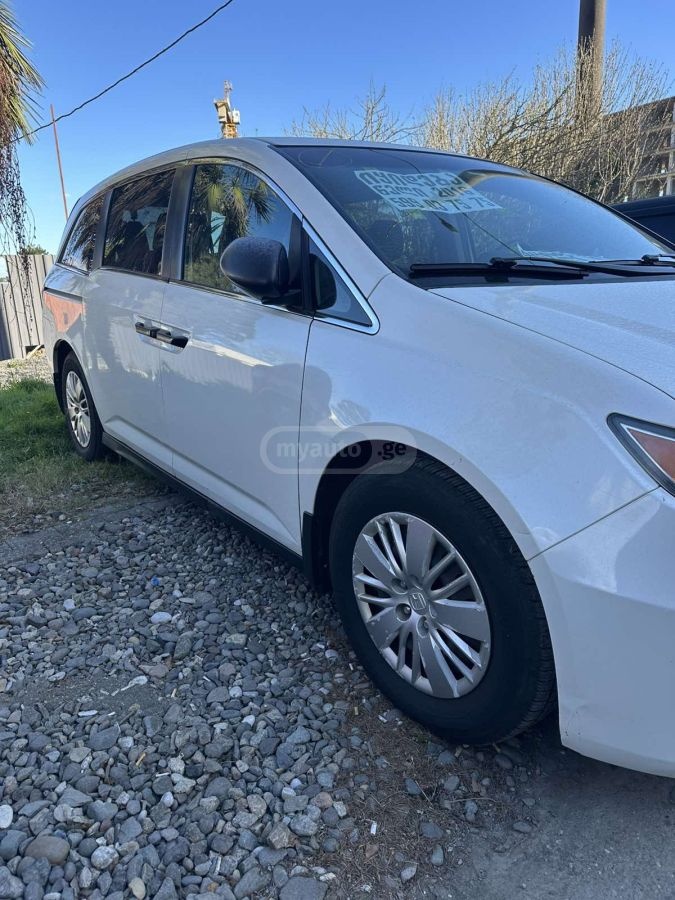 Honda Odyssey - фото 2