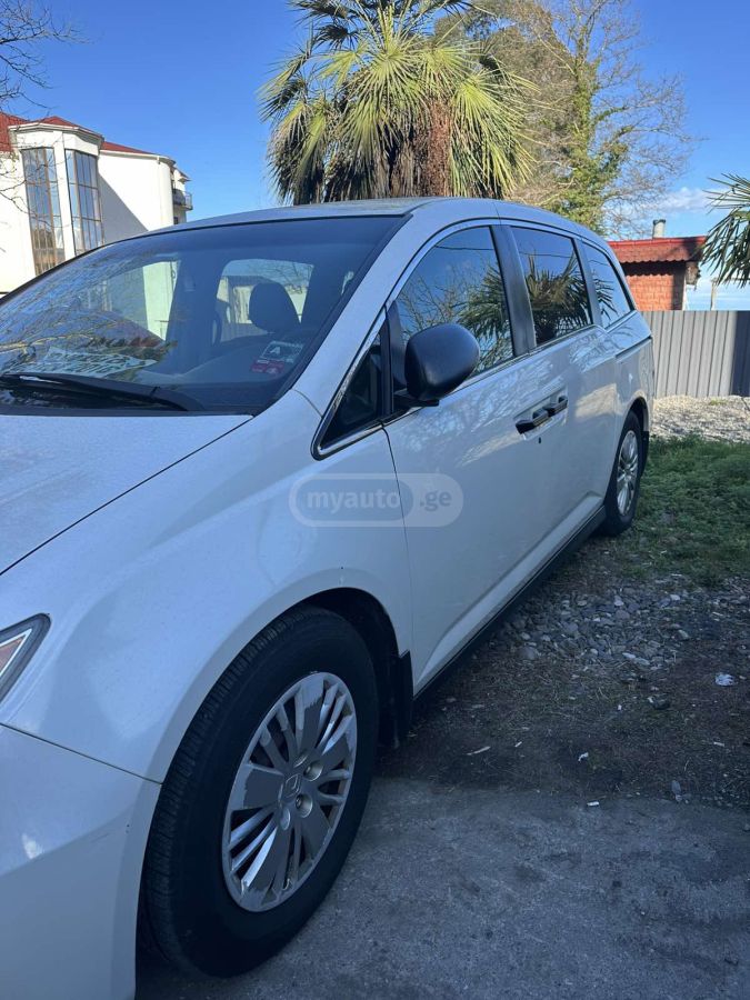 Honda Odyssey - фото 3