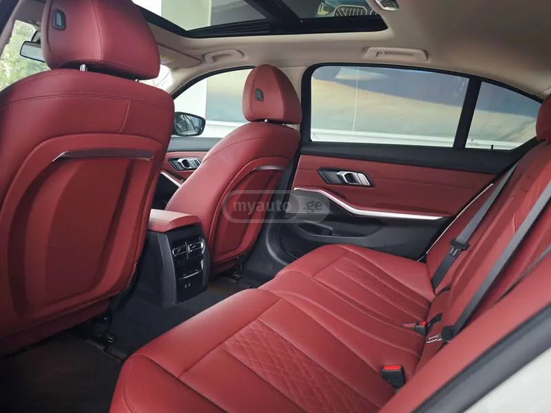 BMW I3 2023 — миниатюра 11