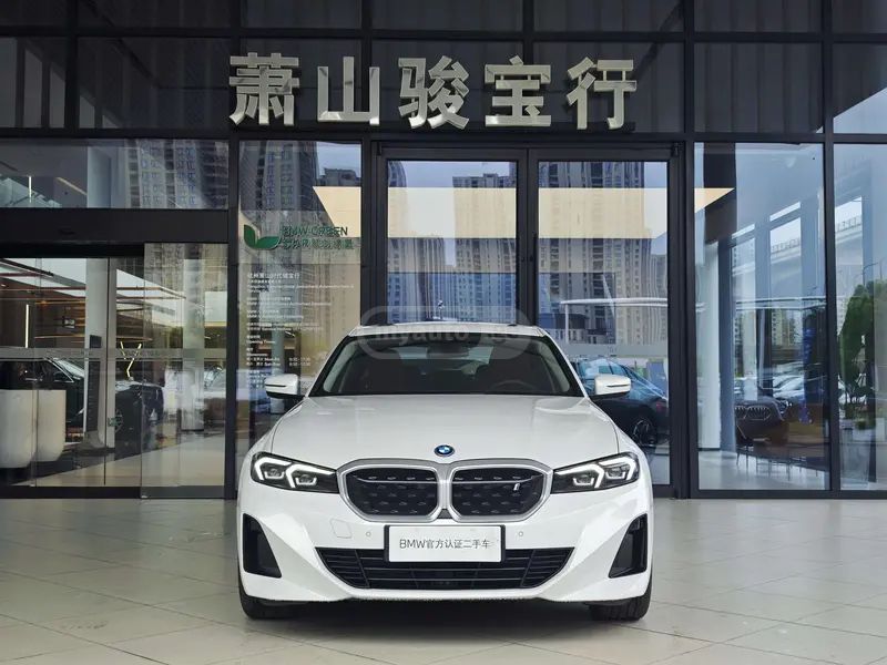 BMW I3 2023 — миниатюра 2