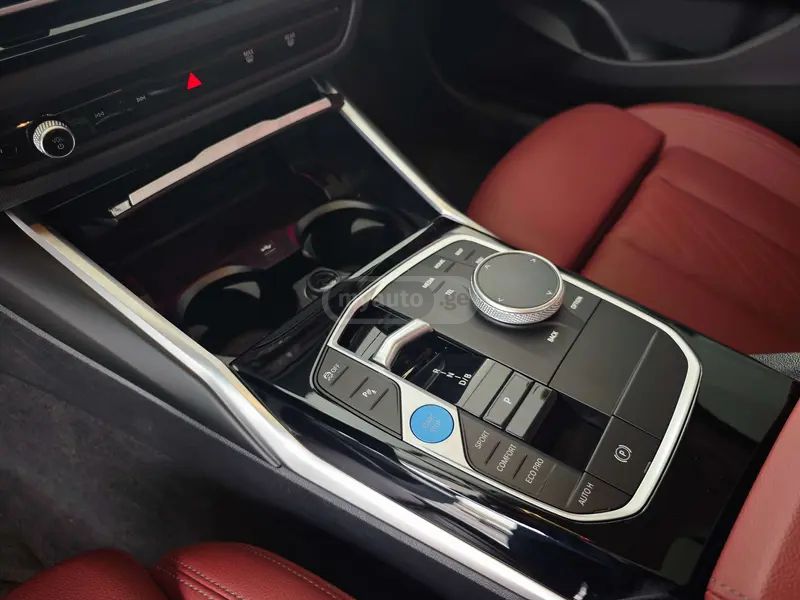 BMW I3 2023 — миниатюра 9