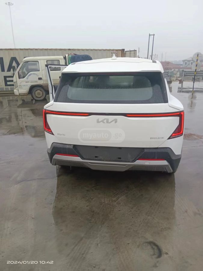 Kia Ev5 - фото 4