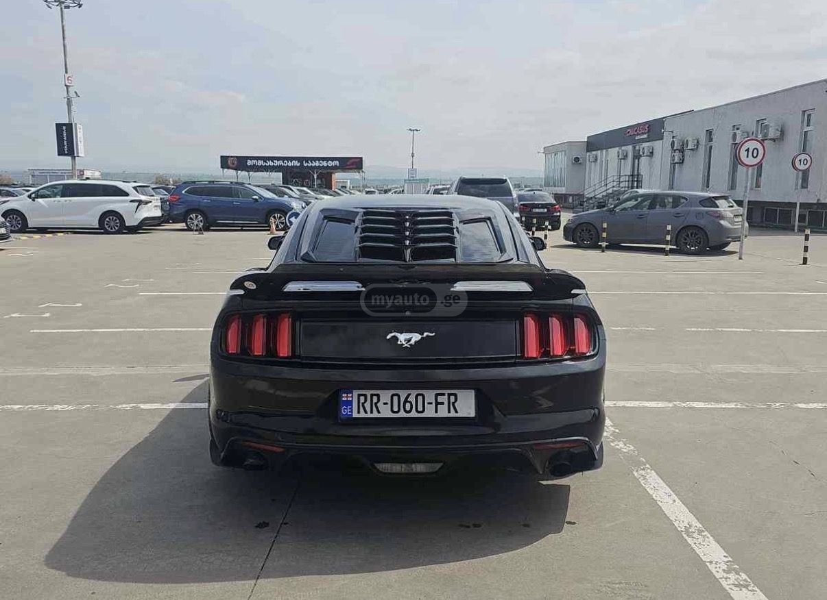 Ford Mustang - фото 5