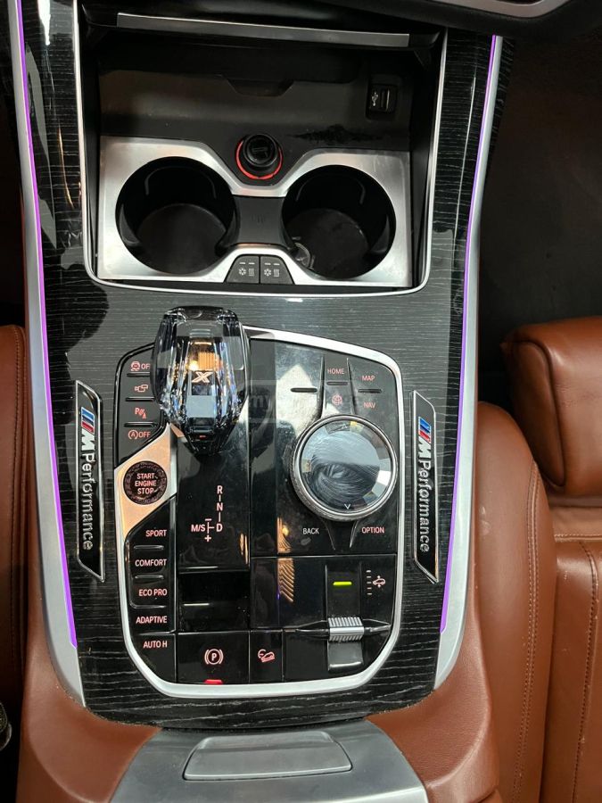 BMW X7 - фото 13