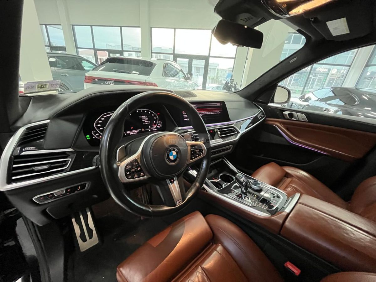 BMW X7 - фото 14