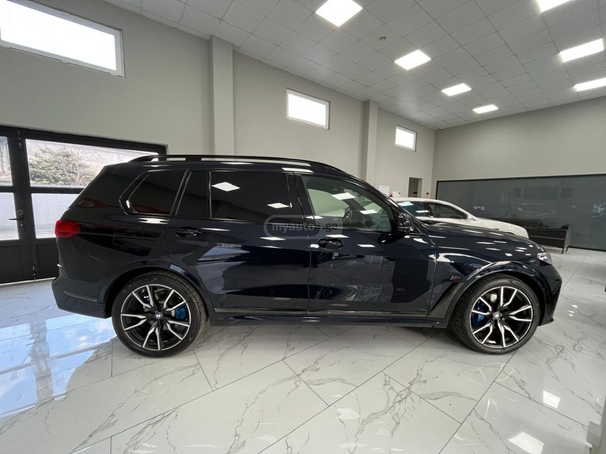 BMW X7 - фото 2