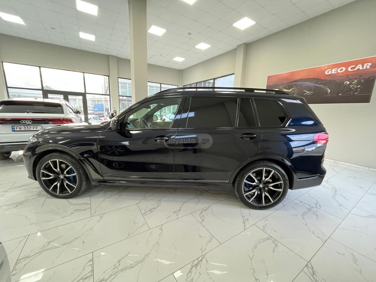 BMW X7 - фото 3