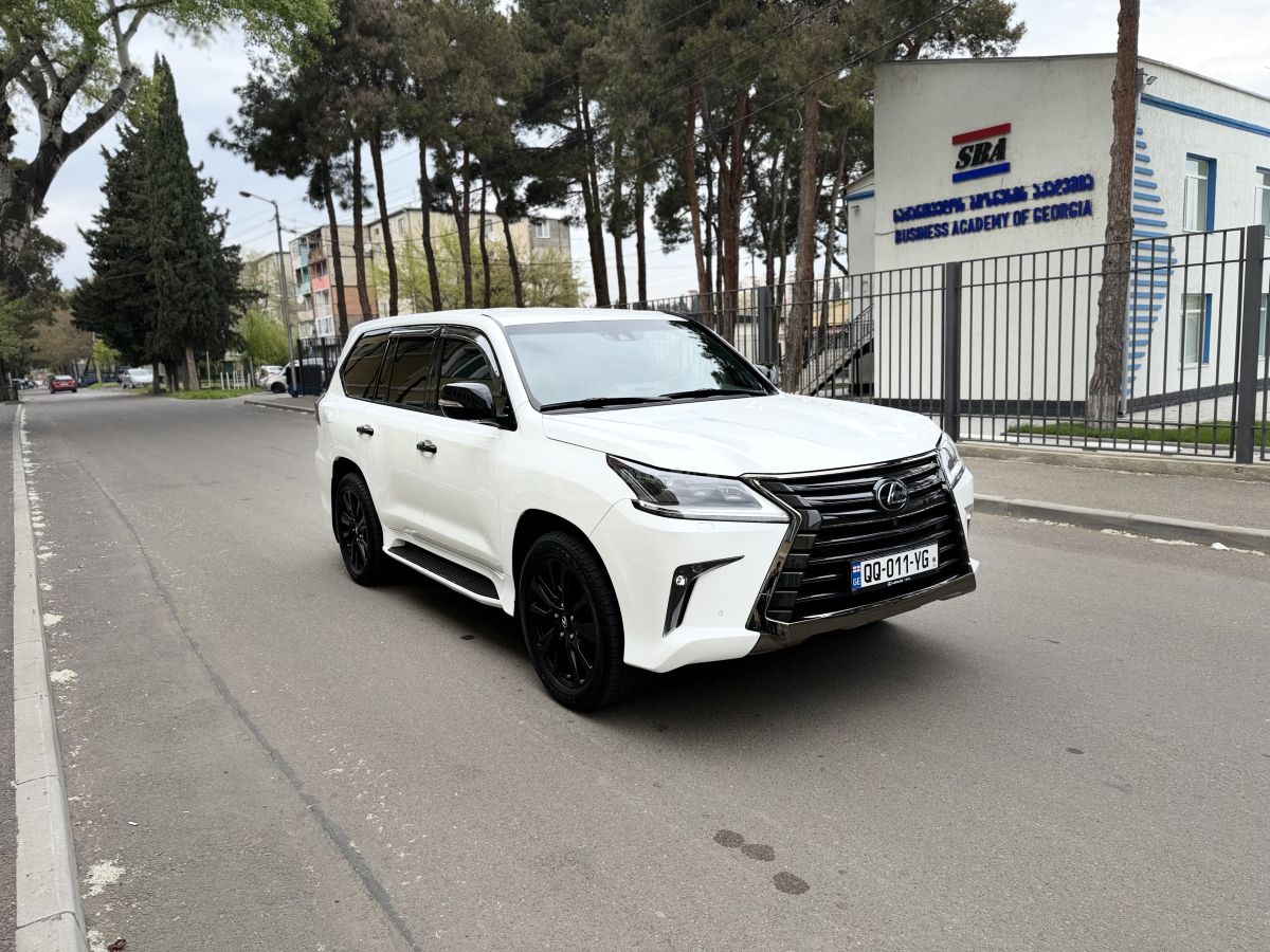 Lexus LX 450 - фото 1