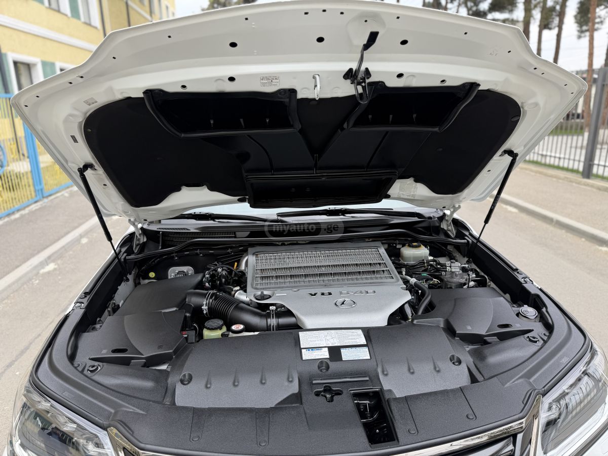 Lexus LX 450 - фото 9