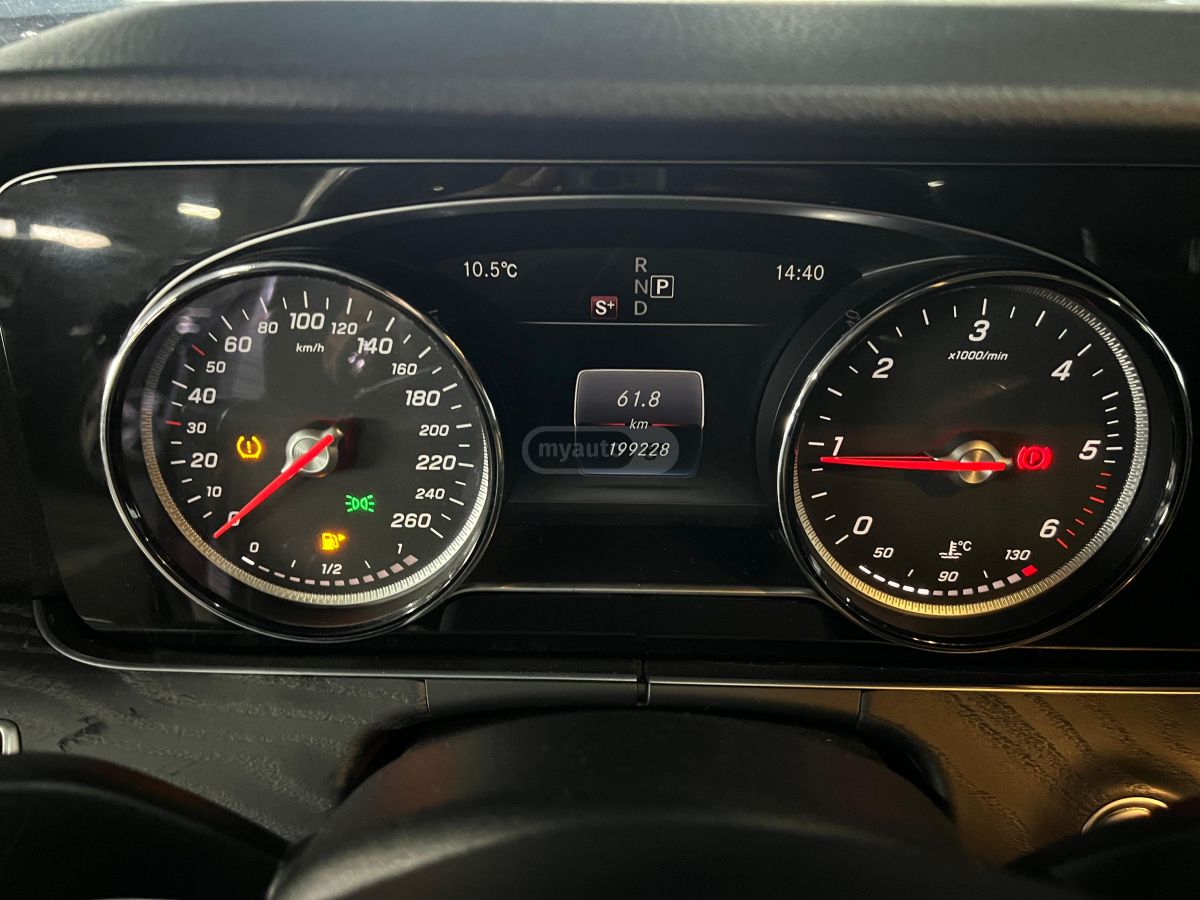 Mercedes-Benz E 220 - фото 10