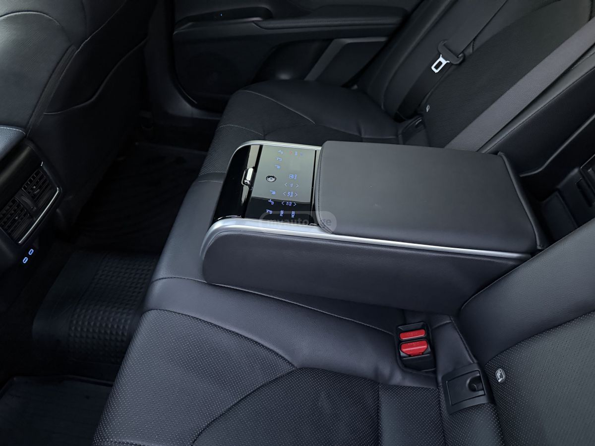 Toyota Camry - фото 12