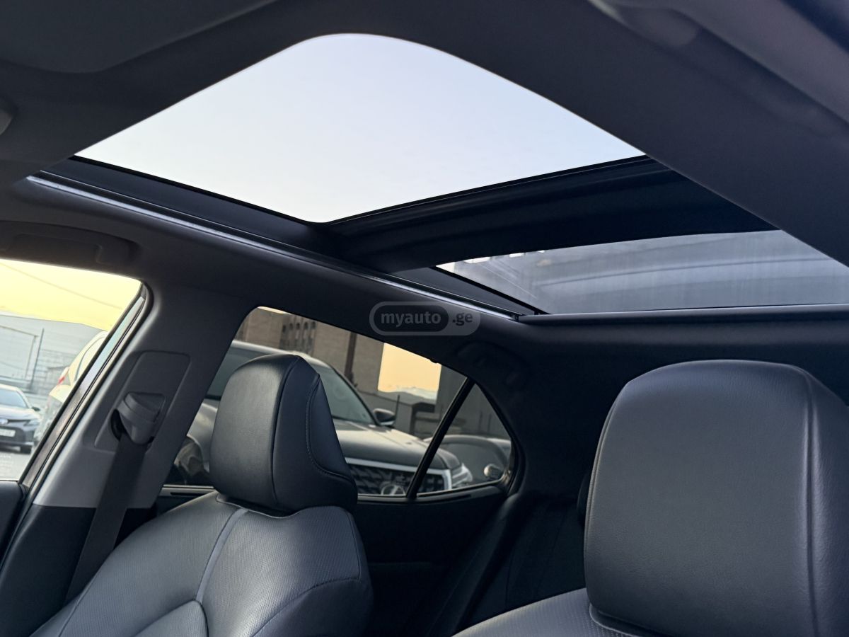 Toyota Camry - фото 13