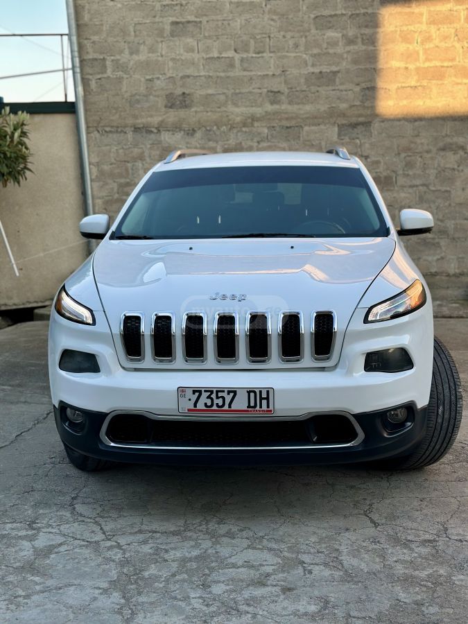 Jeep Cherokee - фото 1