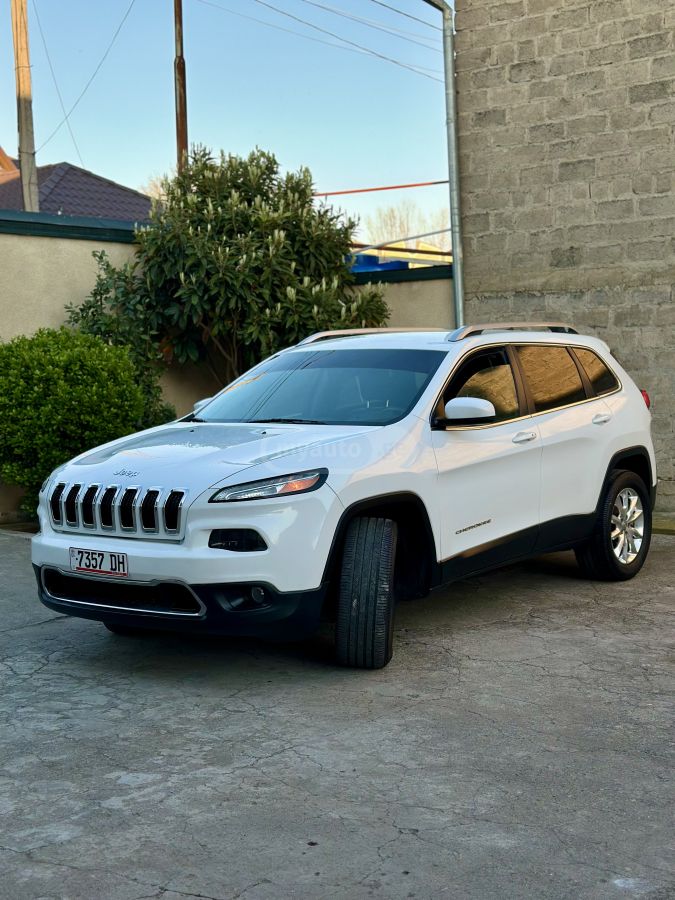 Jeep Cherokee - фото 3