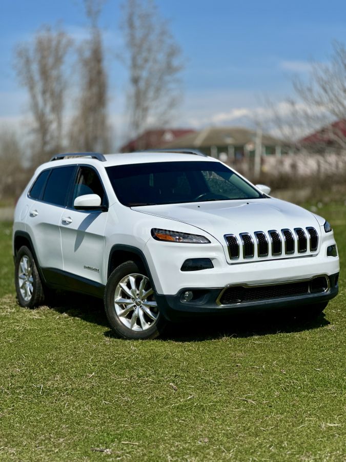 Jeep Cherokee - фото 9