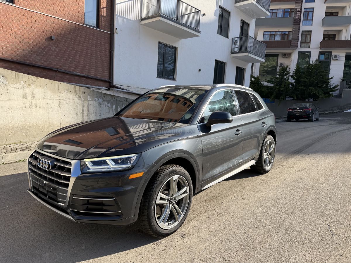 Audi Q5 - фото 2