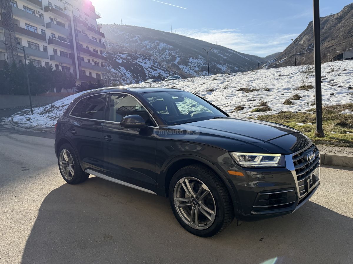 Audi Q5 - фото 3