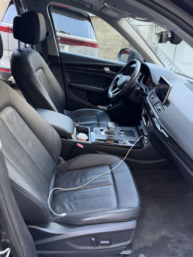 Audi Q5 - фото 8