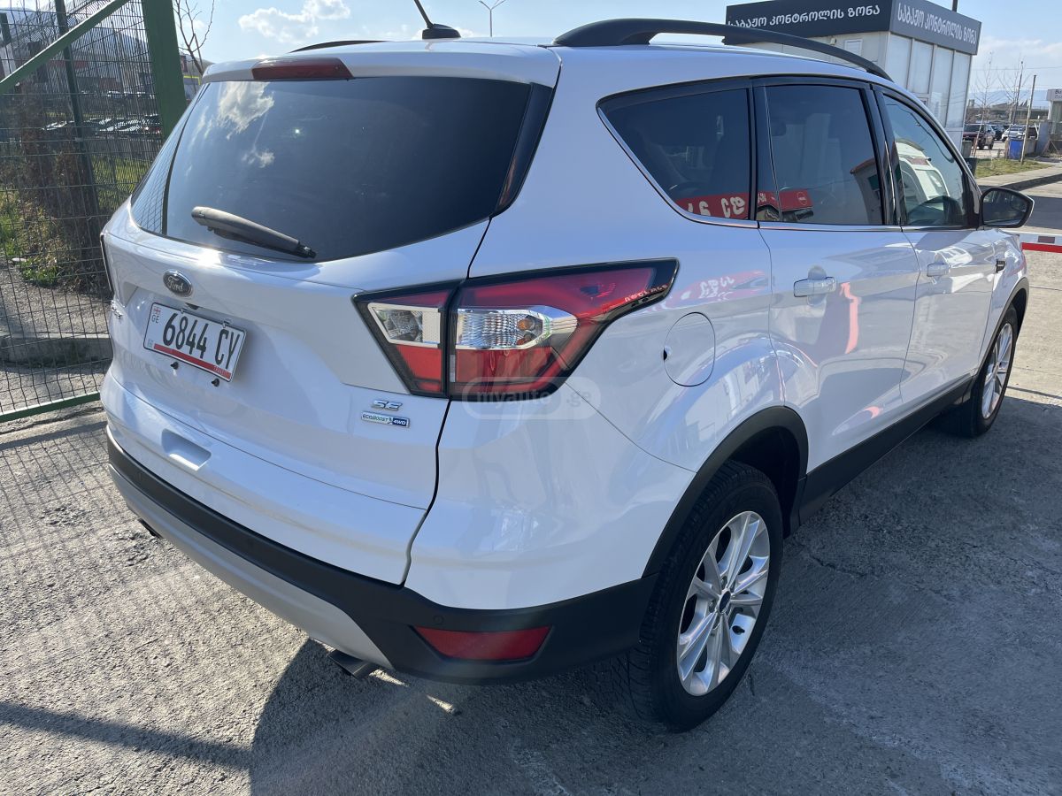 Ford Escape - фото 10